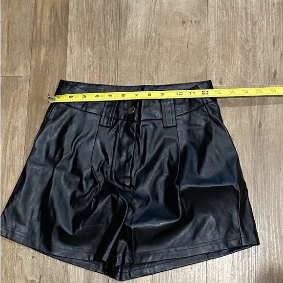 SHEIN-PU Leather Black Shorts-Women’s Size: XS-Color: Black-NEW!! - Picture 13 of 14